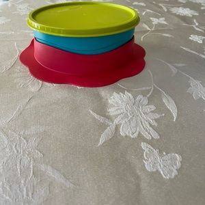 Tupperware kids feeding set